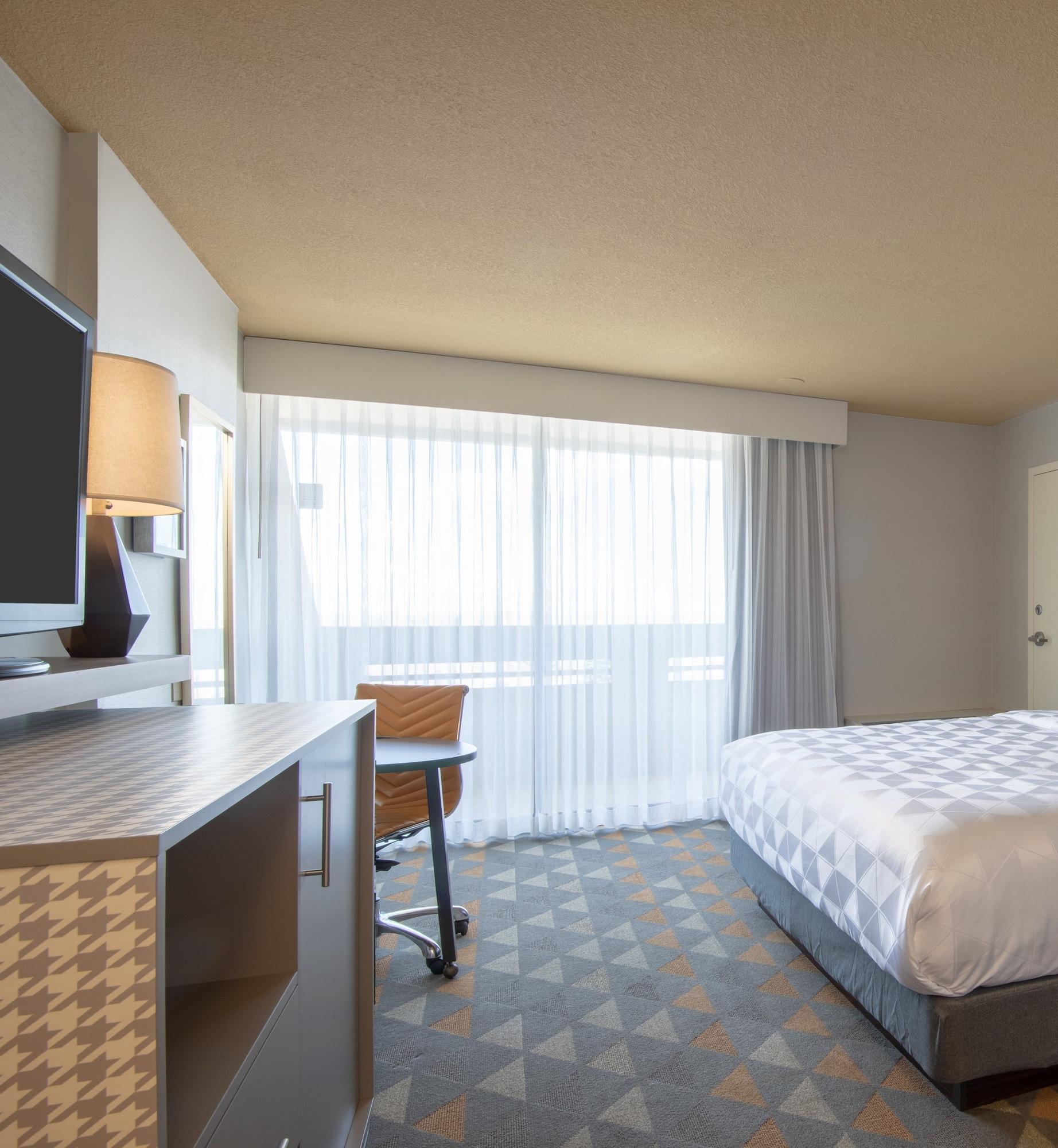 Holiday Inn Denver East By Ihg Exterior photo